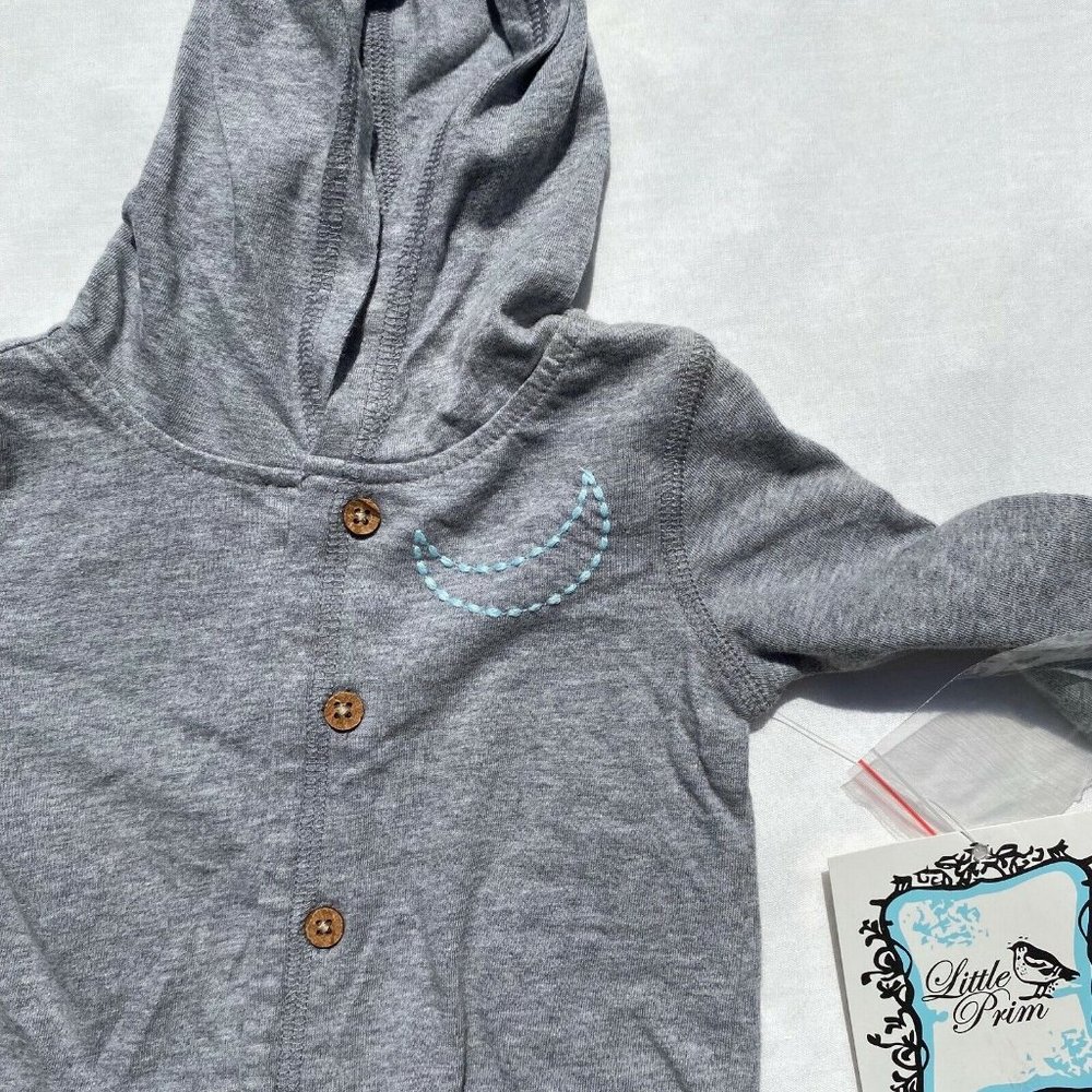 NWT Little Prim Gray Hooded Jacket Crescent Moon Detail Size Newborn